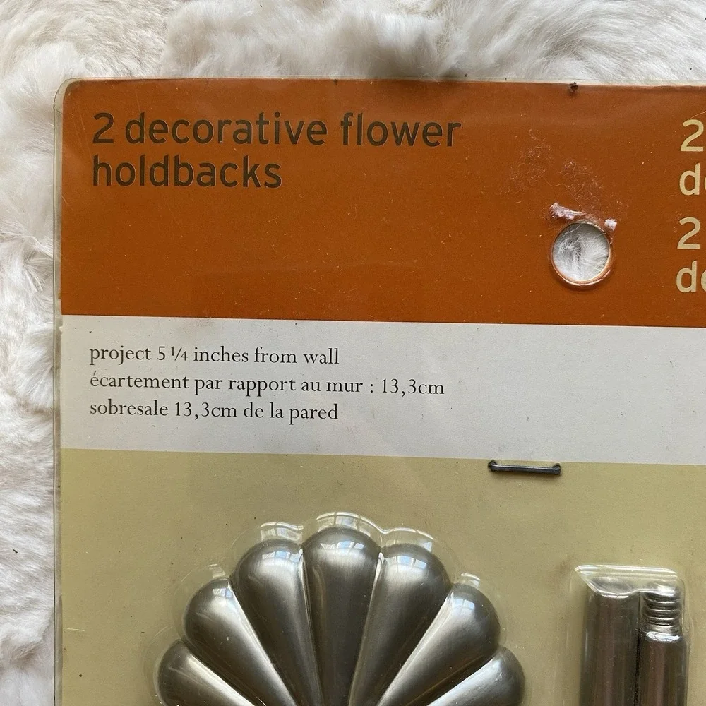 Martha Stewart Everyday Decorative Flower Holdbacks Silver Curtain Tie Backs NEW